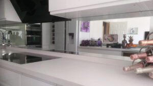 mirrored splashback